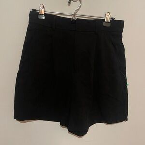 Everlane Black Tencil shorts  | Black‎ Size 6